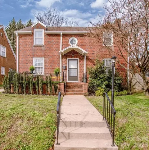 416 S Race St, Statesville, NC 28677