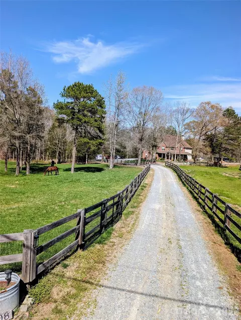 5508 Mcwhorter Rd, Waxhaw, NC 28173