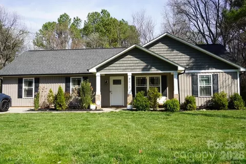 2613 Lane St, Kannapolis, NC 28083