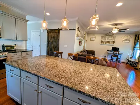 Kitchen - 19934 Walter Henderson Rd, Cornelius, NC 28031 photo 2 of 7