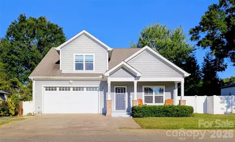 19934 Walter Henderson Rd, Cornelius, NC 28031