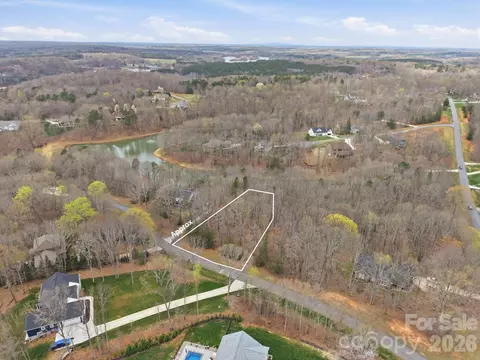 130 Harborgate Dr, Statesville, NC 28625