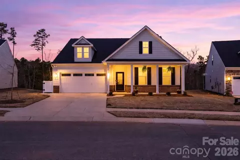 948 Exeter Dr, Sherrills Ford, NC 28673
