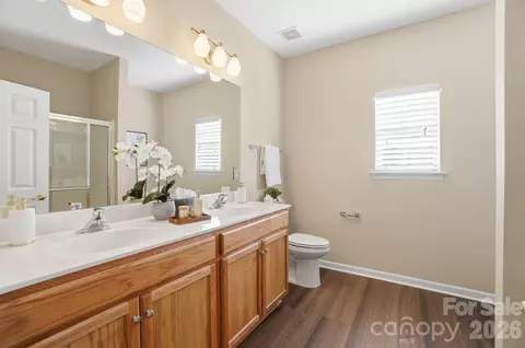 Bath - 415 Garnet Ct, Fort Mill, SC 29708 photo 1 of 2
