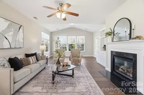 Living - 415 Garnet Ct, Fort Mill, SC 29708 photo 3 of 5