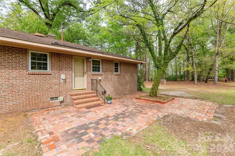 Exterior - 1224 Loop Rd, Hookerton, NC 28538 photo 5 of 9