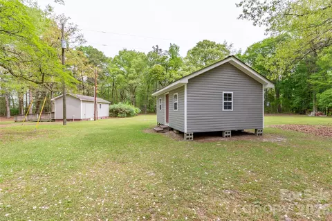 Exterior - 1224 Loop Rd, Hookerton, NC 28538 photo 8 of 9