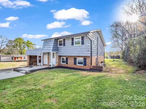 151 S Main St, Bostic, NC 28018
