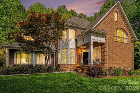 3807 Degrasse Dr, Charlotte, NC 28269