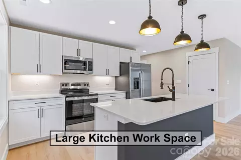 Kitchen - 97 Lee Dotson Rd, Fairview, NC 28730 photo 3 of 5
