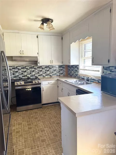305 Green St, Biscoe, NC 27209 photo 8
