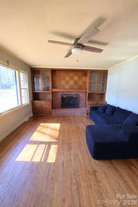 305 Green St, Biscoe, NC 27209 photo 4