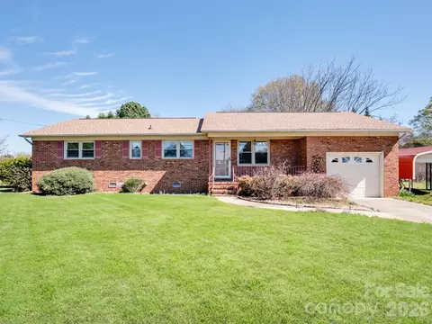 400 Pitts School Nw Rd NW, Concord, NC 28027