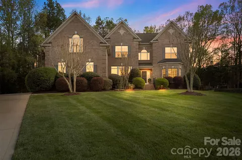 902 Fontaine Ct, Waxhaw, NC 28173