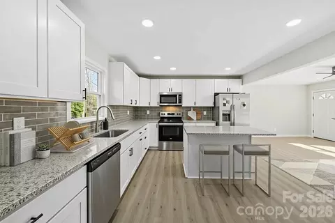 1105 Stanton Dr, Shelby, NC 28150