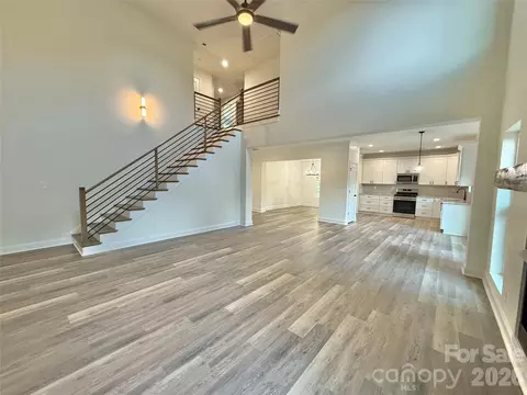 Living - 2902 Sweetgrass Ln, Monroe, NC 28112 photo 2 of 5