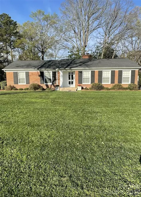 3226 Pendleton Ave, Charlotte, NC 28210
