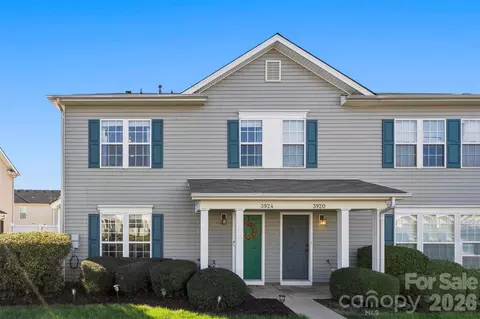 3924 Mohawk Ct, Charlotte, NC 28215