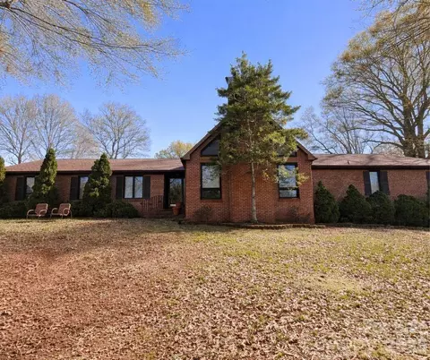 610 Landers Chapel Rd, Lincolnton, NC 28092