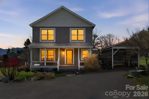 Carolina Corner, Black Mountain, NC 28711