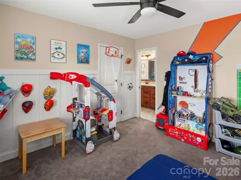 Bedroom - 47 Ledgestone Dr, Fairview, NC 28730 photo 6 of 6