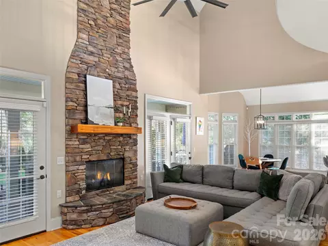 Living - 47 Ledgestone Dr, Fairview, NC 28730 photo 3 of 4