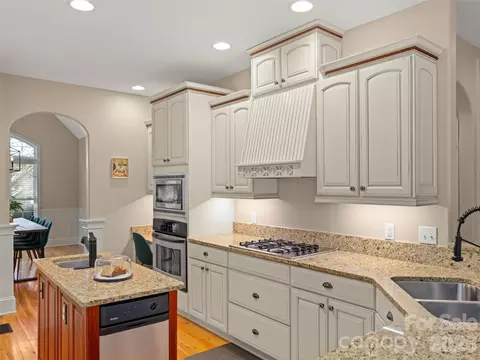 Kitchen - 47 Ledgestone Dr, Fairview, NC 28730 photo 2 of 5
