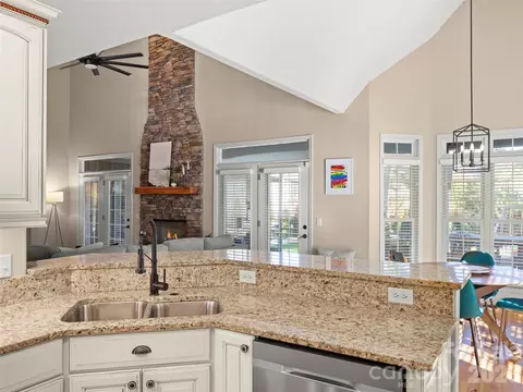 Kitchen - 47 Ledgestone Dr, Fairview, NC 28730 photo 5 of 5