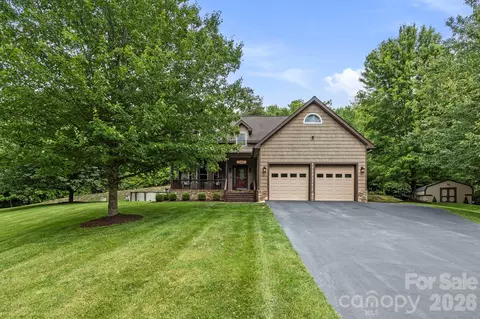 21 School House Rd, Pisgah Forest, NC 28768