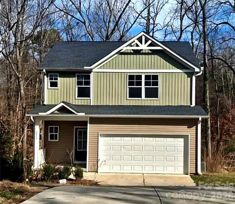 2019 Arapaho Dr, Charlotte, NC 28214