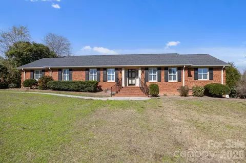 401 Downing Dr, Kings Mountain, NC 28086