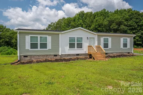 808 W Eagleview Ln, Lawndale, NC 28090