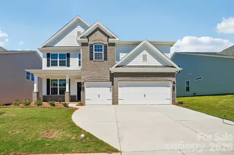 7147 Sylvan Retreat Dr, Denver, NC 28037