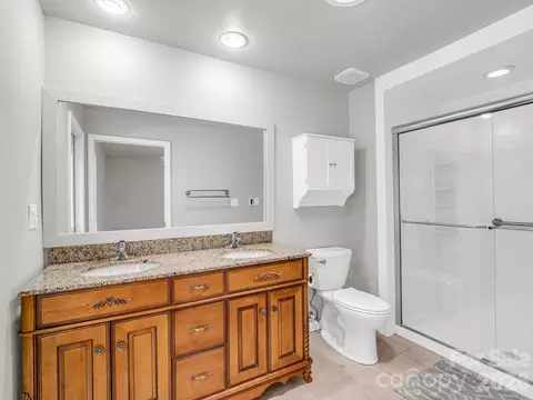 Bath - 260 Warrior Dr, Tryon, NC 28782 photo 1 of 2