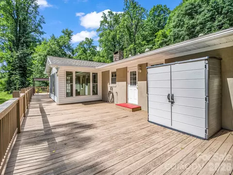 Exterior - 260 Warrior Dr, Tryon, NC 28782 photo 3 of 8