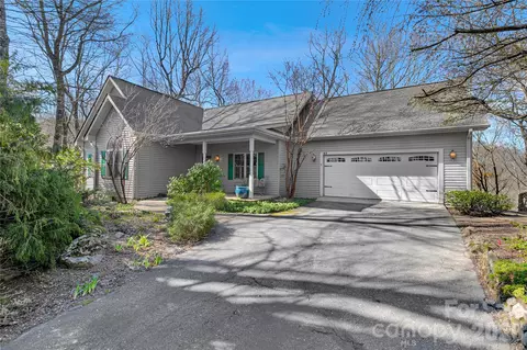 63 Wanei Ct, Brevard, NC 28712