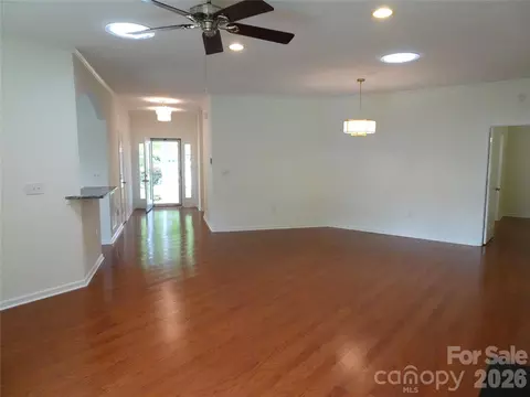 Living - 35 Sheffield Pl, Brevard, NC 28712 photo 1 of 5