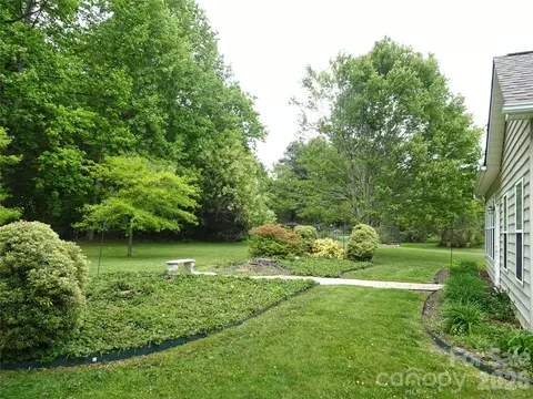 Exterior - 35 Sheffield Pl, Brevard, NC 28712 photo 7 of 10