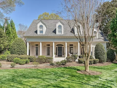 2121 Forest Dr, Charlotte, NC 28211