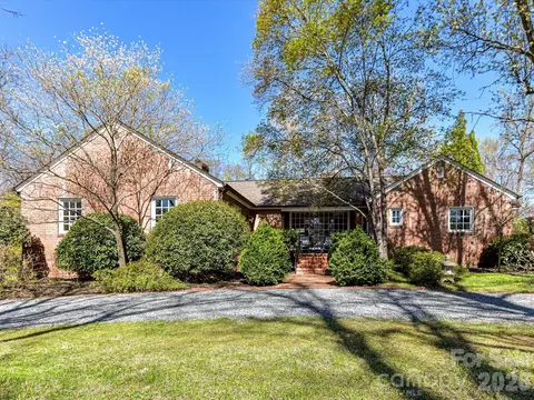 3009 Country Club 3 Dr #3, Charlotte, NC 28205