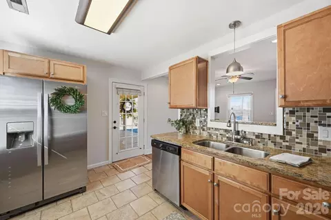 Kitchen - 2303 Long Hope Rd, Monroe, NC 28112 photo 4 of 5
