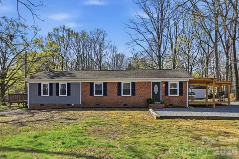 Exterior - 2303 Long Hope Rd, Monroe, NC 28112 photo 1 of 5