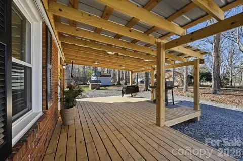 Exterior - 2303 Long Hope Rd, Monroe, NC 28112 photo 4 of 5