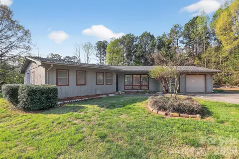 9516 Westmoreland Rd, Cornelius, NC 28031