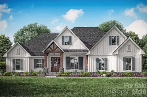 606 Stonecroft Se Ct SE, Lenoir, NC 28645