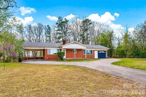 1090 Harris Bridge Rd, Stony Point, NC 28678