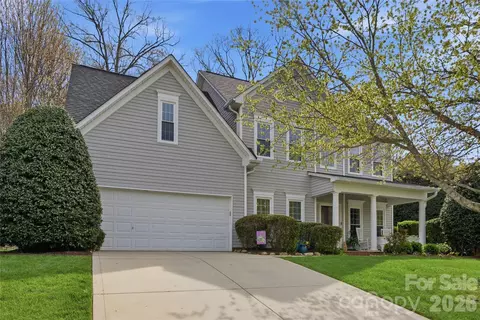 7719 Woodcrest Dr, Stanley, NC 28164