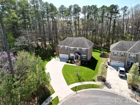 8044 Frances Haven Dr, Harrisburg, NC 28075