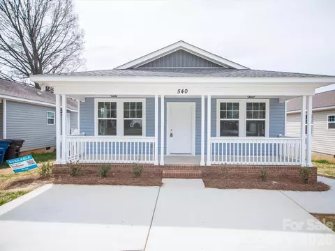 540 Broadway Ct, Statesville, NC 28677