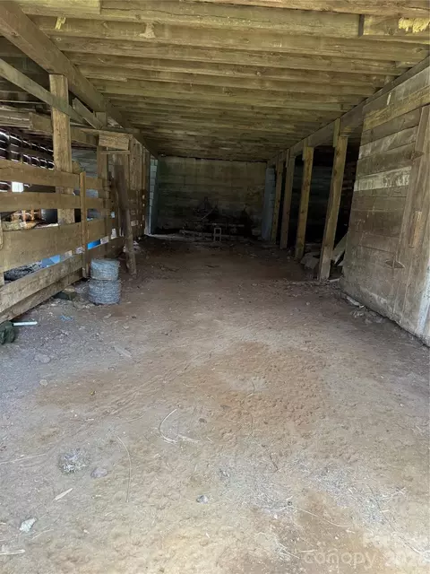1820 Grapevine Rd, Marshall, NC 28753 photo 37